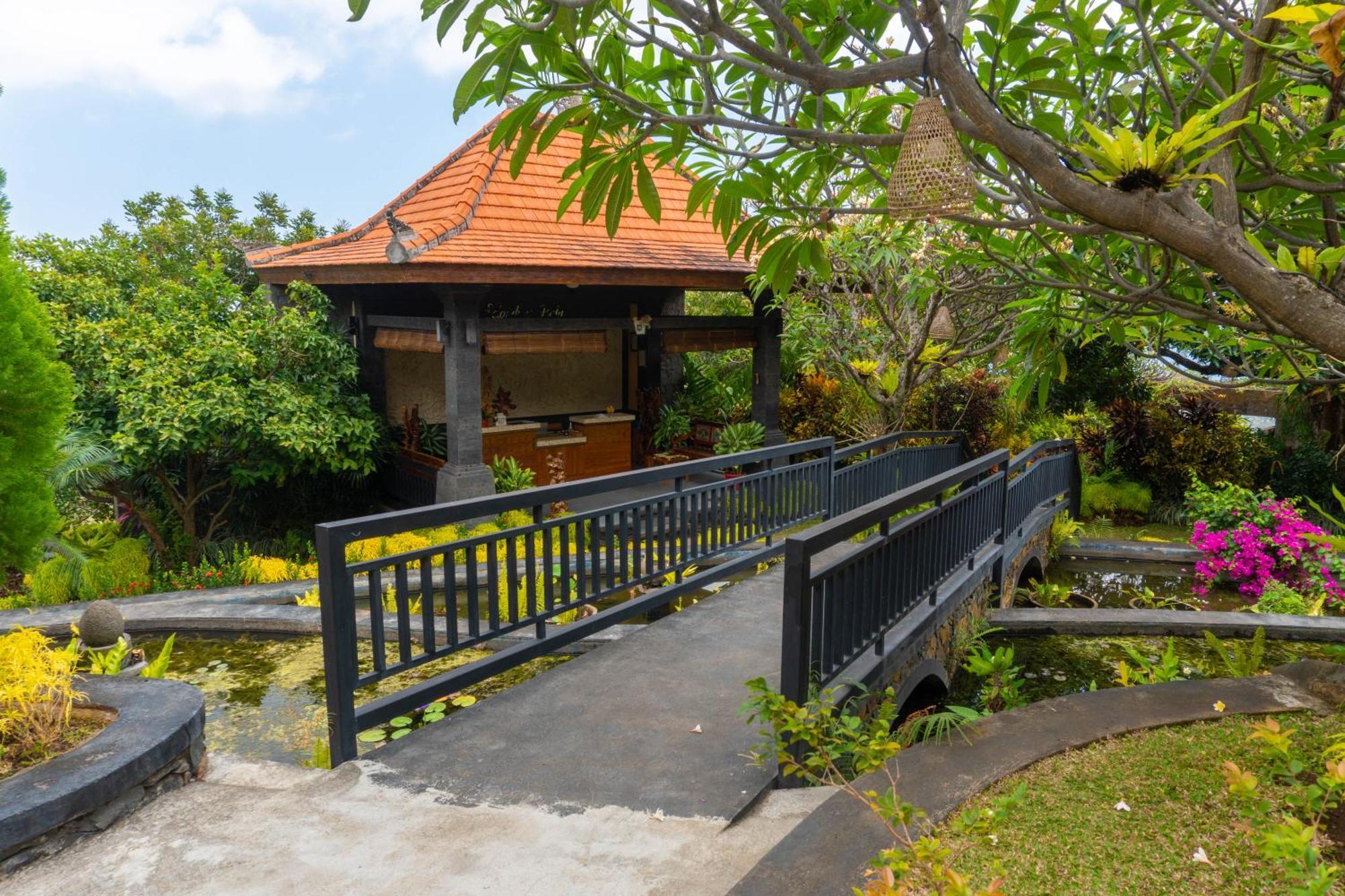 Villa Selonding Batu Lovina  Exterior photo