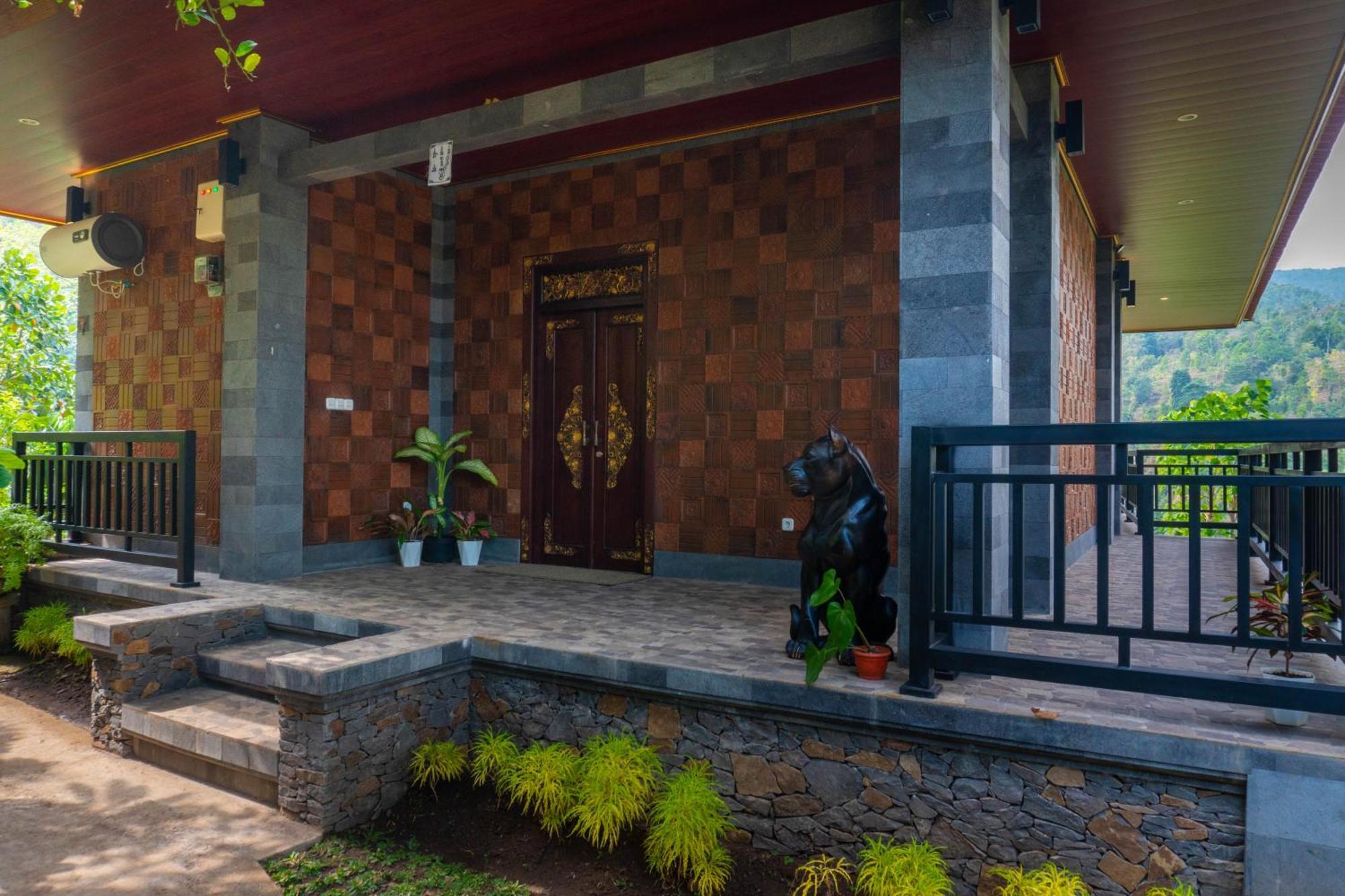 Villa Selonding Batu Lovina  Exterior photo